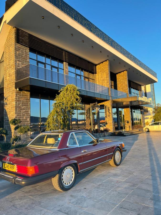 Deluxe Resort And Spa Koplik Exteriör bild